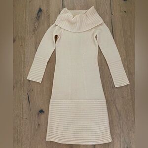 bebe Cream Pleated Tie Front Long Sleeve Dress